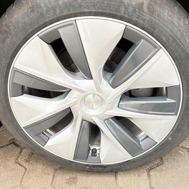 Gebraucht Tesla Model Y Standard Range 191 kW (261 PS) 2023 Grau SUV