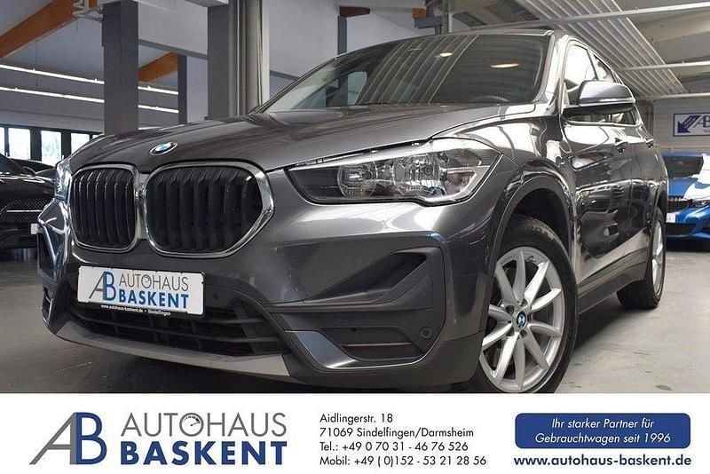 Grau Gebraucht 2021 BMW X1 Advantage SUV | 21.980 € (Guter Preis) - Bild 1/4