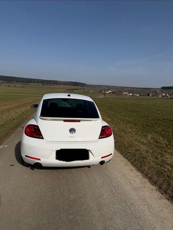Gebraucht VW Beetle Sport 200 PS (147 kW) 2011 Weiß Kleinwagen