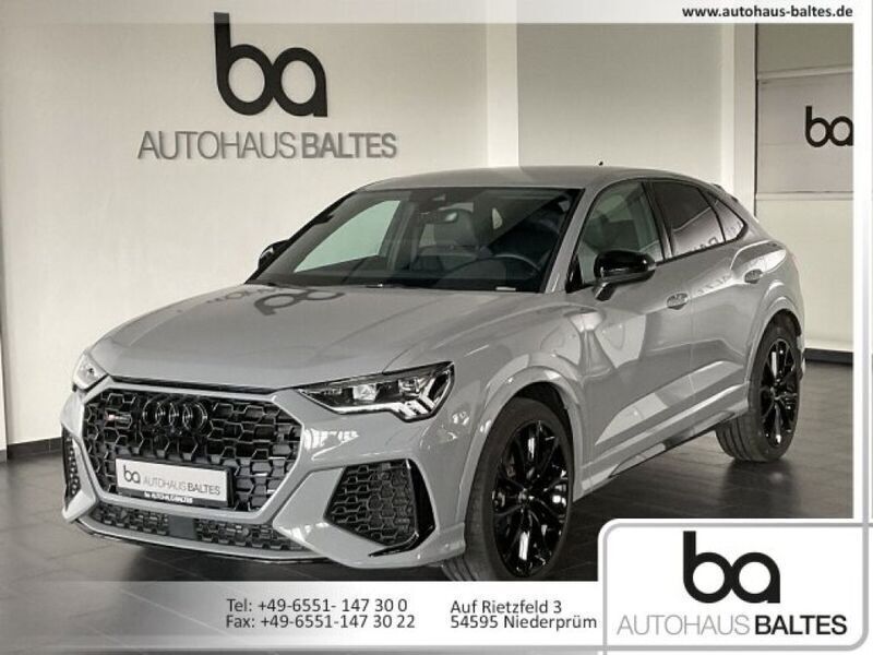 Nardograu Gebraucht 2023 Audi RS Q3 Sportback Ambiente SUV | 58.849 € (Fairer Preis) - Bild 1/4