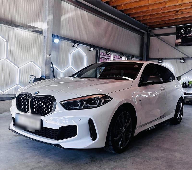 Gebraucht BMW M135 Performance 306 PS (225 kW) 2021 Weiß Kleinwagen