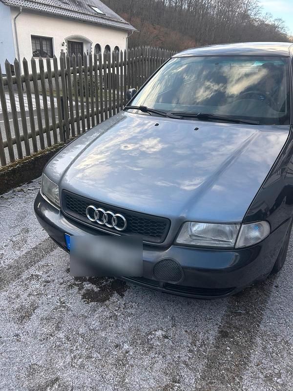 Schwarz Gebraucht 1997 Audi A4 Limousine | 600 € (Superpreis) - Bild 1/4
