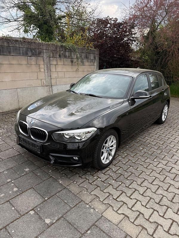 Gebraucht BMW 118 Advantage 136 PS (100 kW) 2017 Schwarz Kleinwagen