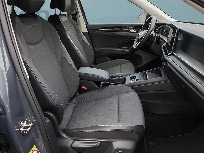 Second-hand VW Tayron 150 CP (110 kW) 2025 Gri SUV