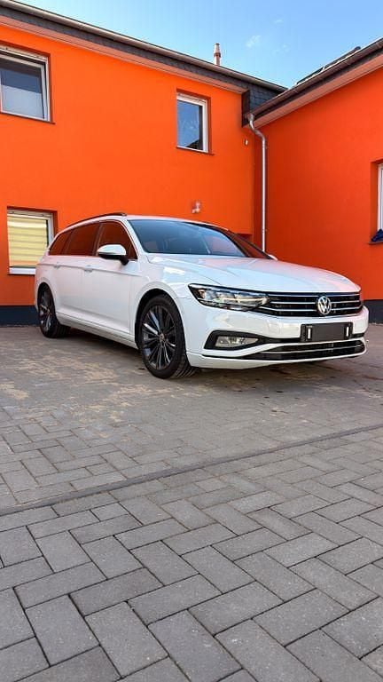 Gebraucht VW Passat 190 PS (139 kW) 2020 Weiß Kombi