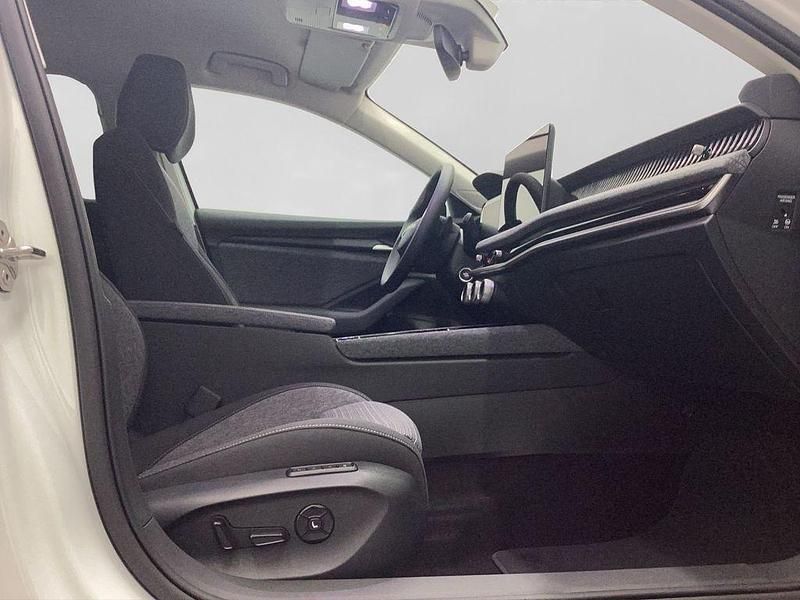 Neu Skoda Superb Selection 150 PS (110 kW) 2025 Weiß Kombi