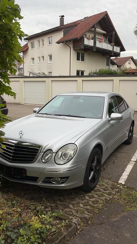 Gebraucht Mercedes E300 Avantgarde 211 PS (155 kW) 2008 Silber Limousine