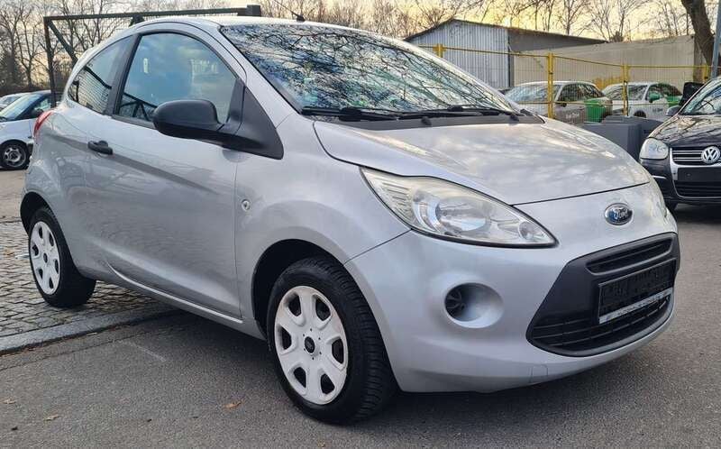 Rot Gebraucht 2009 Ford Ka Trend Kleinwagen | 1.690 € (Guter Preis) - Bild 1/4