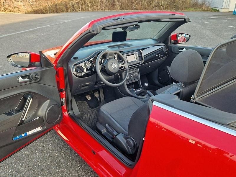 Gebraucht VW Beetle 105 PS (77 kW) 2015 Rot Kleinwagen