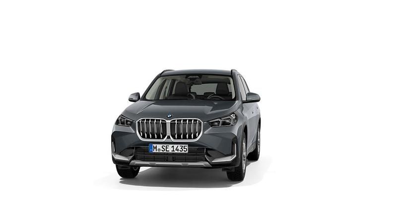 Grau Gebraucht 2024 BMW X1 Comfort Edition SUV | 44.700 € (Etwas zu teuer) - Bild 1/3