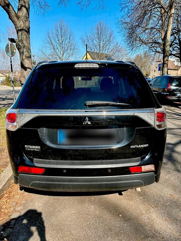 Gebraucht Mitsubishi Outlander 150 PS (110 kW) 2013 Schwarz SUV