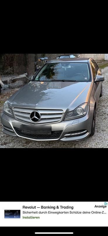 Silber Gebraucht 2012 Mercedes C180 Avantgarde Limousine | 5.100 € (Superpreis) - Bild 1/4