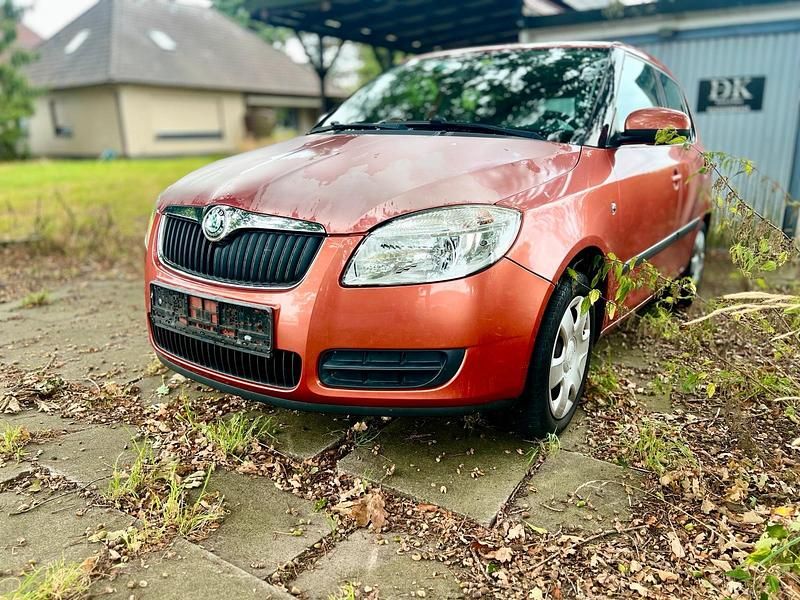 Orange Gebraucht 2009 Skoda Fabia Kleinwagen | 1.590 € (Superpreis) - Bild 1/4