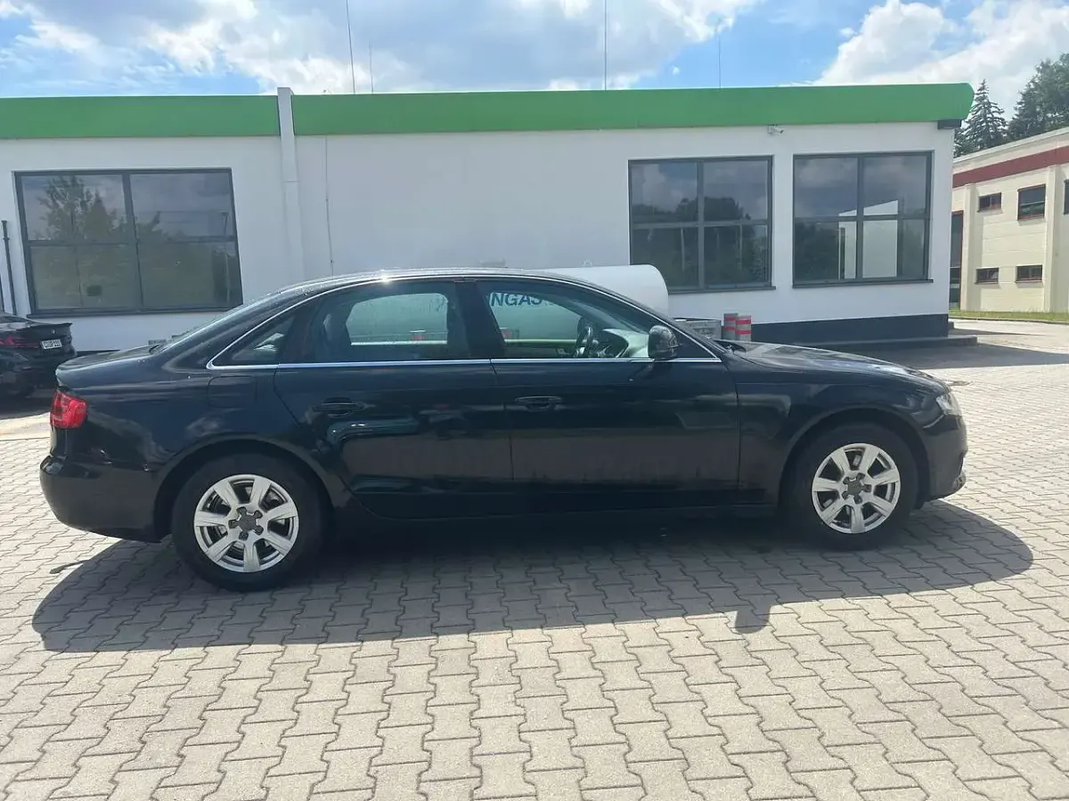 Gebraucht Audi A4 Ambiente 160 PS (117 kW) 2008 Phantomschwarz perleffekt Limousine