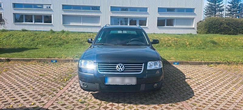 Second-hand VW Passat 130 CP (95 kW) 2003 Negru Break