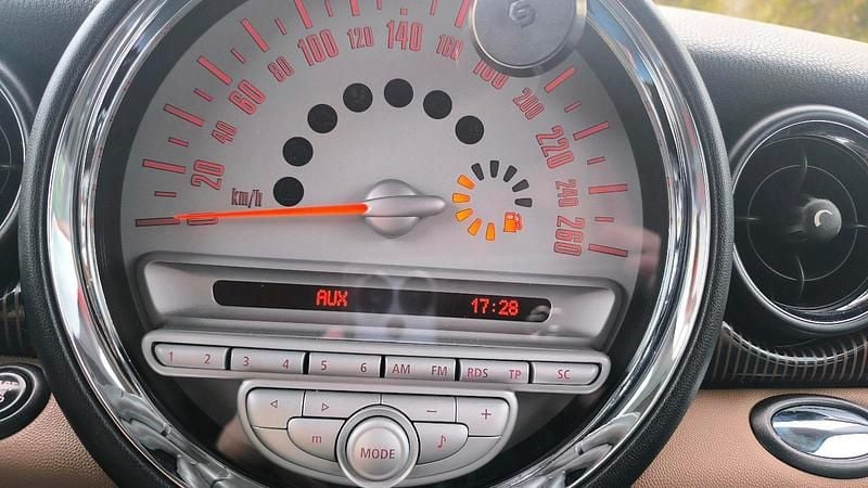 Gebraucht Mini Cooper 120 PS (88 kW) 2010 Braun Kleinwagen