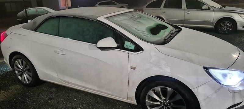 Gebraucht Opel Cascada 170 PS (125 kW) 2016 Weiß Cabrio