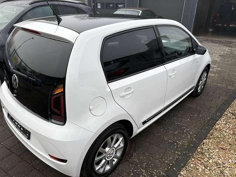Gebraucht VW up! move up! 60 PS (44 kW) 2016 Weiß Kleinwagen