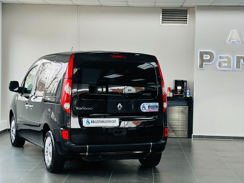 Gebraucht Renault Kangoo Happy Family 106 PS (77 kW) 2011 Schwarz Van / Kleinbus