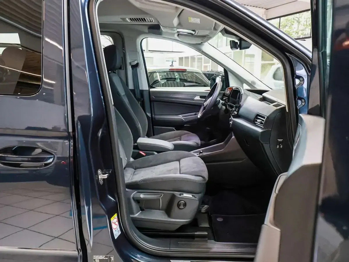 Gebraucht VW Caddy Style 122 PS (89 kW) 2025 Starlight blue Van / Kleinbus
