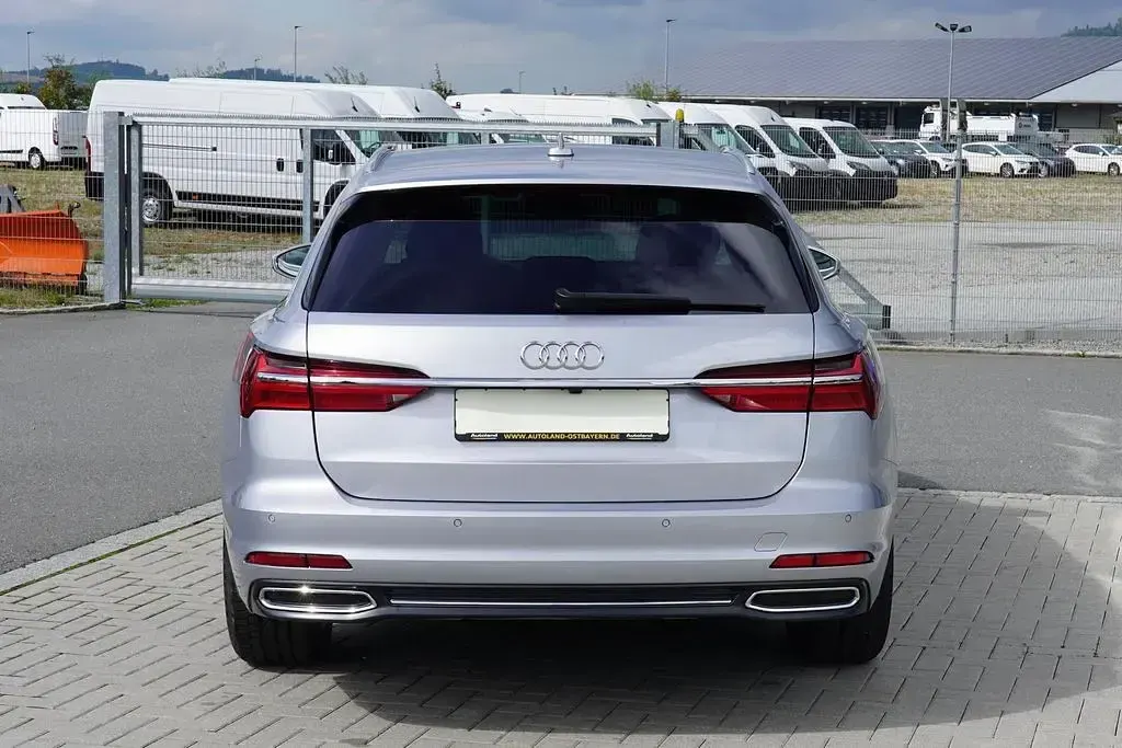 Gebraucht Audi A6 Sport 266 PS (195 kW) 2022 Florettsilber Kombi