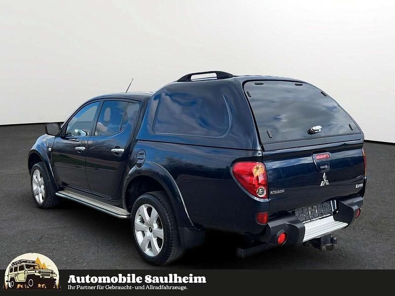 Gebraucht Mitsubishi L200 Intense 178 PS (130 kW) 2012 Blau Pickup