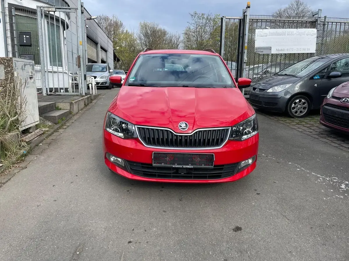 Gebraucht Skoda Fabia Ambition 105 PS (77 kW) 2016 Rot Kombi