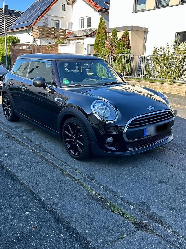 Schwarz Gebraucht 2018 Mini ONE Kleinwagen | 11.599 € (Fairer Preis) - Bild 1/4