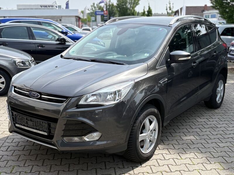 Gebraucht Ford Kuga Titanium 179 PS (131 kW) 2015 Grau SUV
