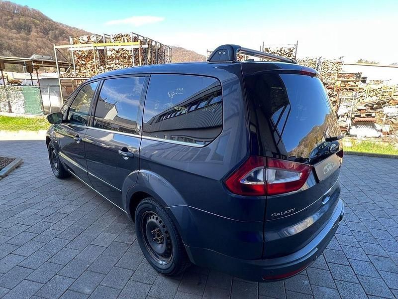 Usado Ford Galaxy Titanium 175 HP (128 kW) 2009 Preto Monovolume