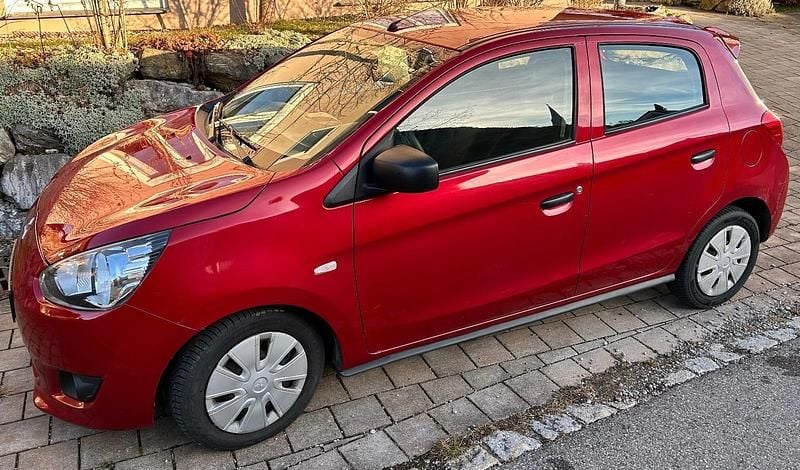 Gebraucht Mitsubishi Space Star 70 PS (51 kW) 2013 Rot Kleinwagen
