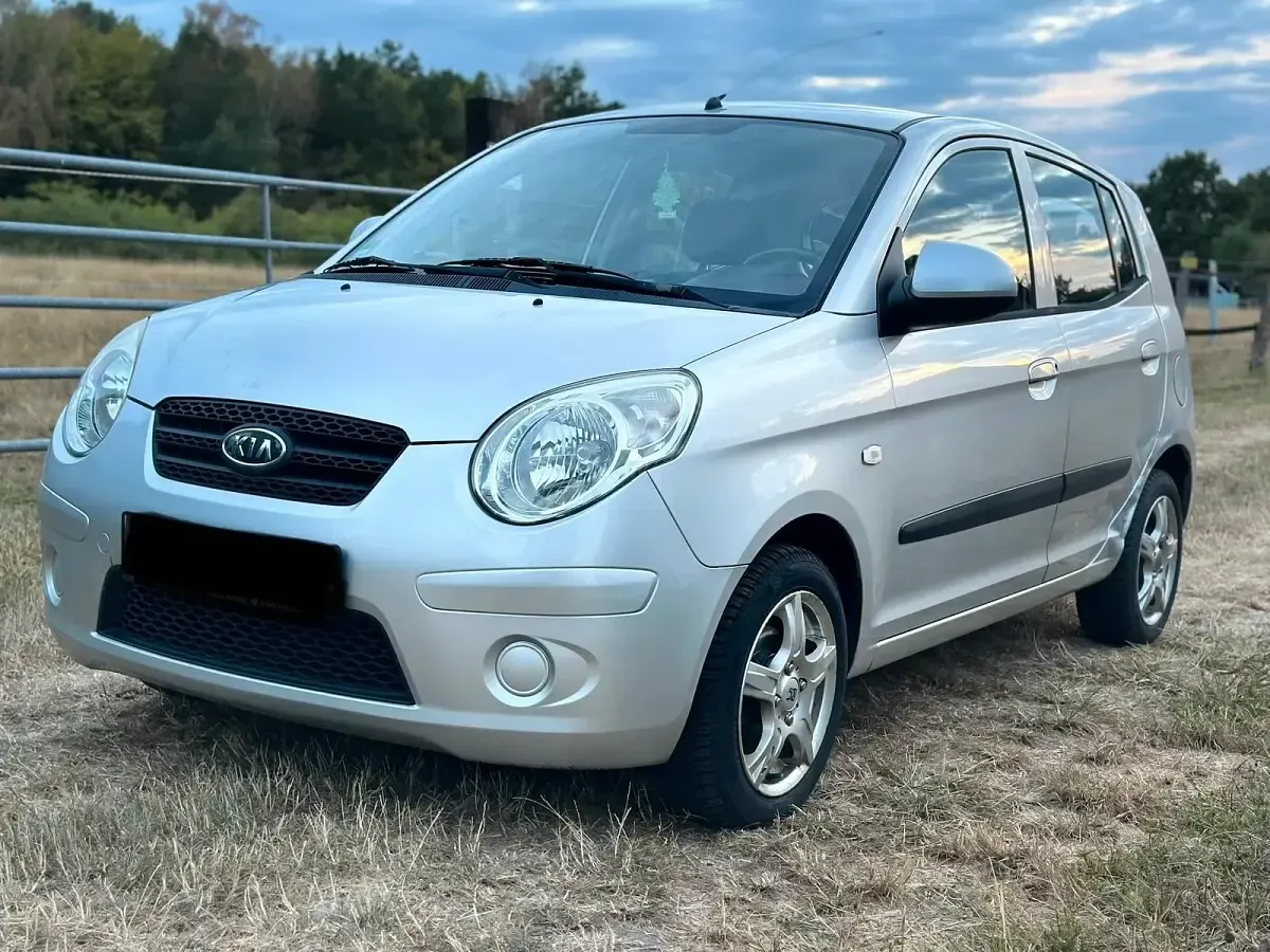 Gebraucht Kia Picanto 65 PS (47 kW) 2009 Silber Kleinwagen