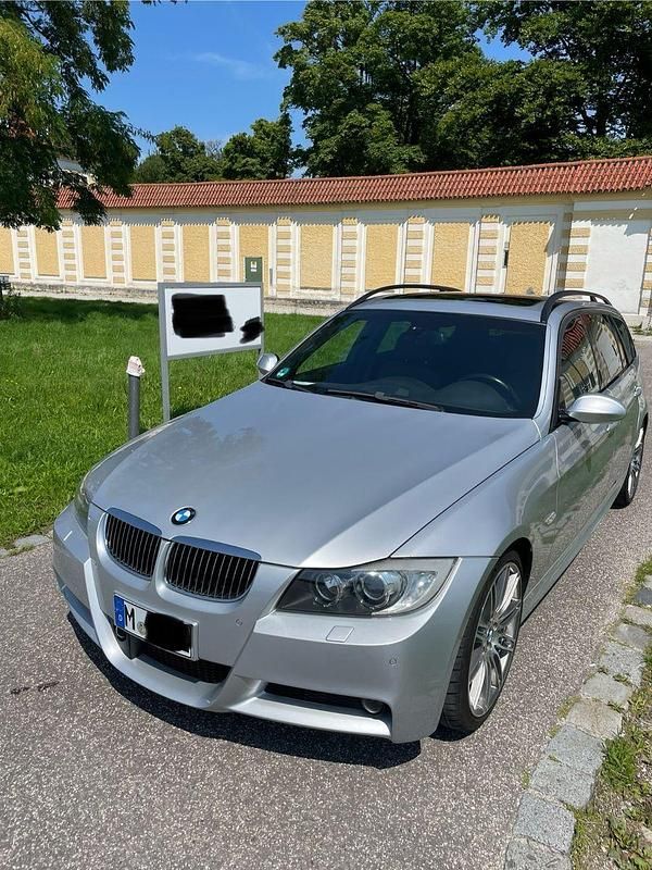 Silber Gebraucht 2008 BMW 335 Performance Kombi | 18.450 € (Etwas zu teuer) - Bild 1/4