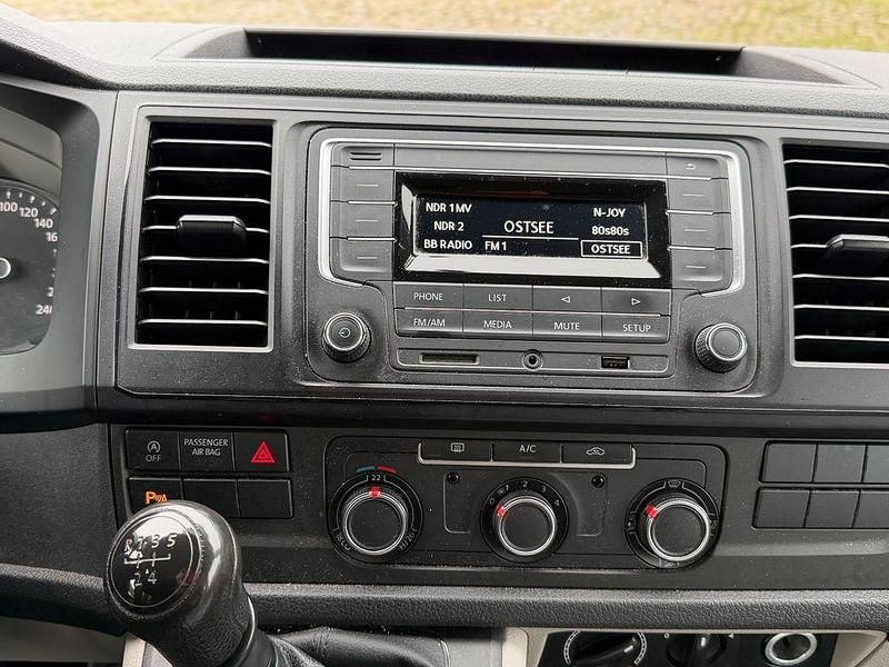 Gebraucht VW Transporter 84 PS (61 kW) 2016 Weiß Van