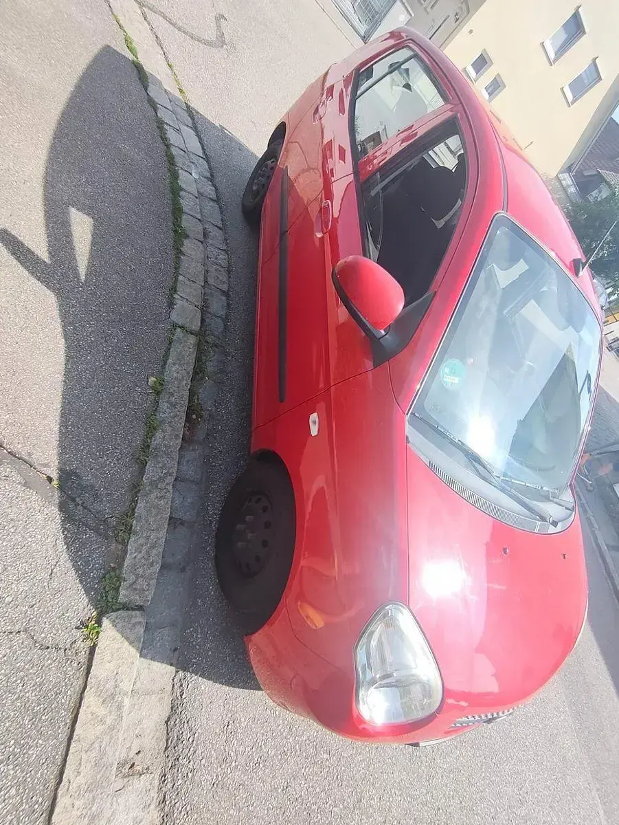 Gebraucht Kia Picanto Attract 65 PS (47 kW) 2010 Rot Kleinwagen
