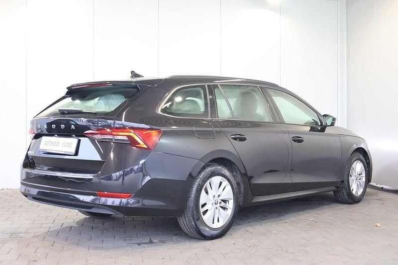 Gebraucht Skoda Octavia Ambition 116 PS (85 kW) 2022 Schwarz Kombi
