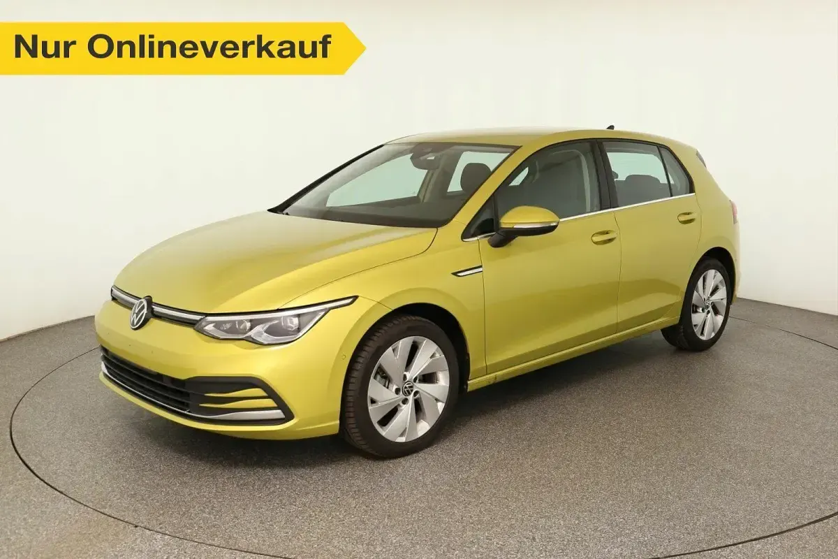 Gebraucht VW Golf VIII Style 150 PS (110 kW) 2022 Limousine