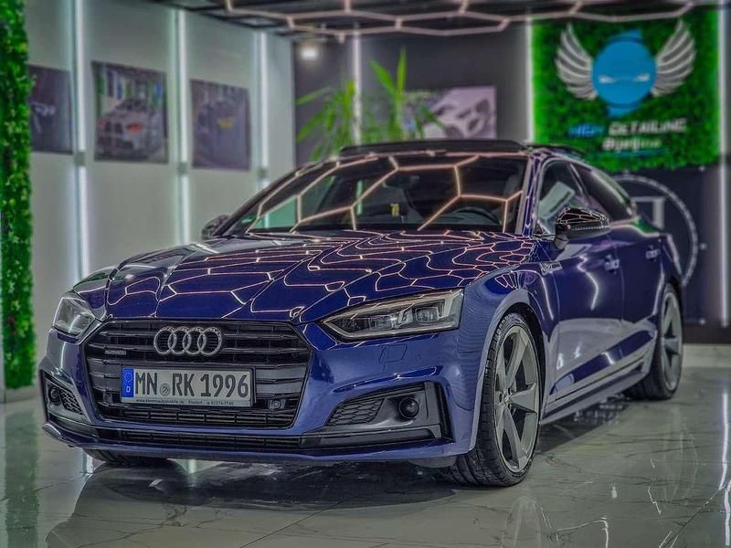Blau Gebraucht 2018 Audi A5 Coupé | 33.900 € - Bild 1/4