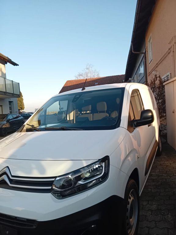 Gebraucht Citroën Berlingo 131 PS (96 kW) 2021 Weiß Van / Kleinbus