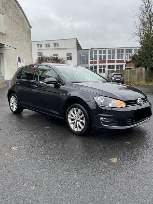Gebraucht VW Golf VII 110 PS (80 kW) 2015 Schwarz Limousine