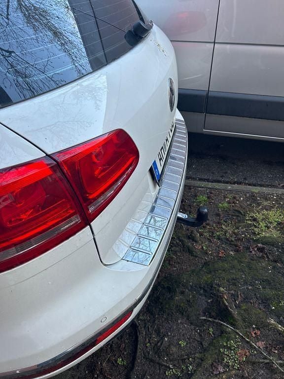 Gebraucht VW Touareg 204 PS (150 kW) 2016 Weiß SUV