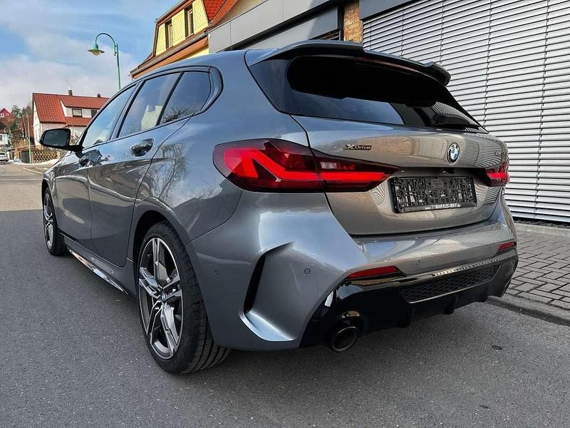 Gebraucht BMW 135 306 PS (225 kW) 2022 Skyscraper grau Kleinwagen