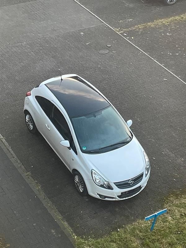Weiß Gebraucht 2009 Opel Corsa Kleinwagen | 2.600 € (Superpreis) - Bild 1/3