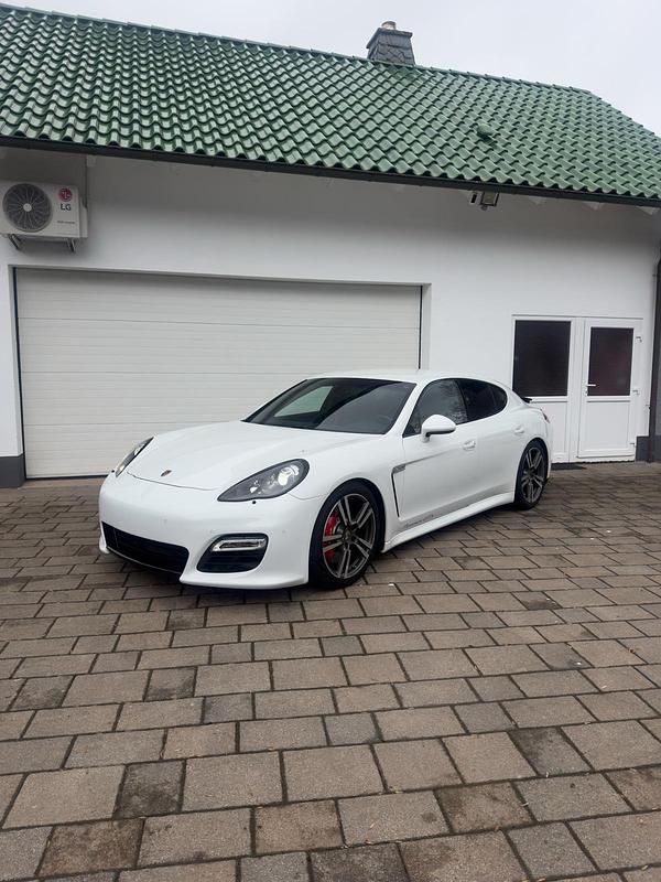 Gebraucht Porsche Panamera GTS 430 PS (316 kW) 2012 Weiß Limousine
