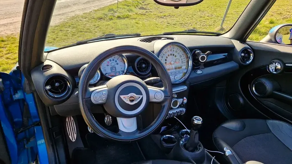 Gebraucht Mini Cooper S Cabriolet 184 PS (135 kW) 2010 Blau Cabrio