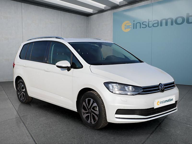 Gebraucht VW Touran 150 PS (110 kW) 2021 Weiß Van / Kleinbus