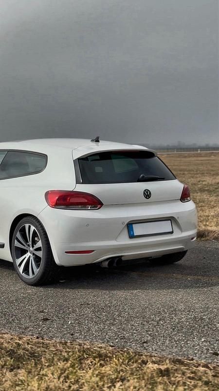 Gebraucht VW Scirocco 160 PS (117 kW) 2010 Weiß Coupé