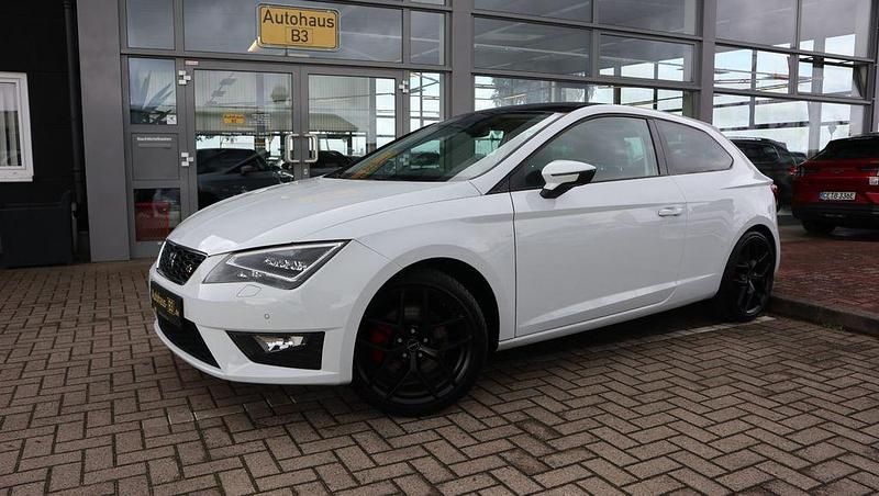 Weiß Gebraucht 2016 Seat Leon SC FR Kleinwagen | 14.941 € (Teuer) - Bild 1/4