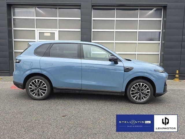 Gebraucht Leapmotor B10 160 kW (218 PS) 2025 Blau SUV