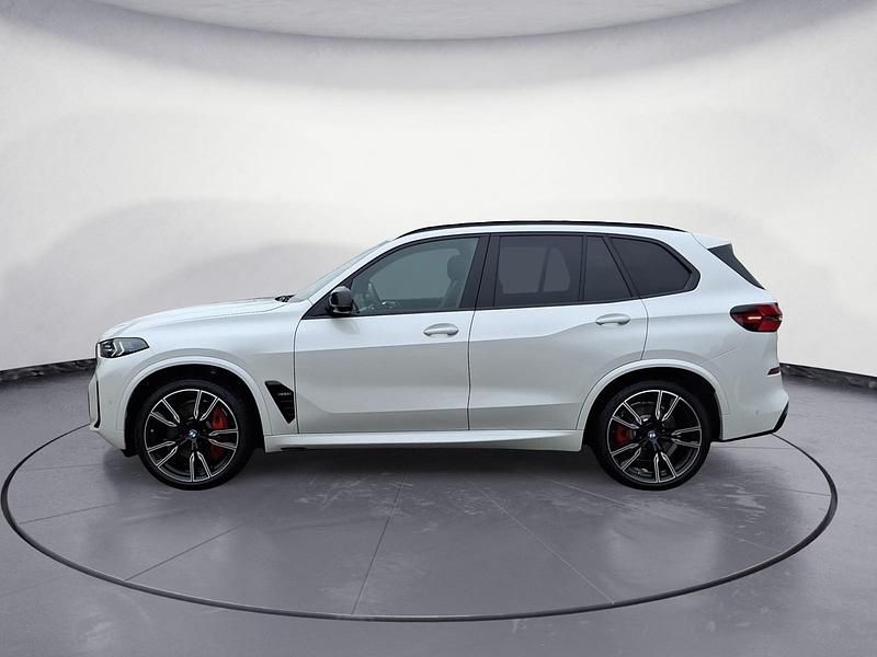 Gebraucht BMW X5 M Sport 530 PS (389 kW) 2024 Weiß SUV